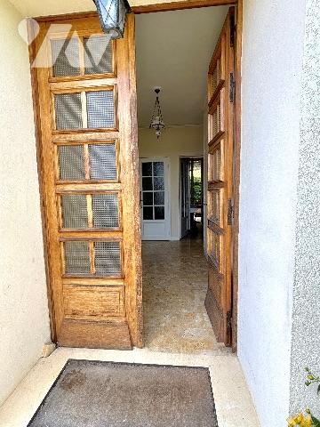 VALLEE DE L’EURE, AU CALME  PROCHE CENTRE BOURG
CONSTRUCTION TRADI SUR S/SOL 5 PIECES 111m² HAB.