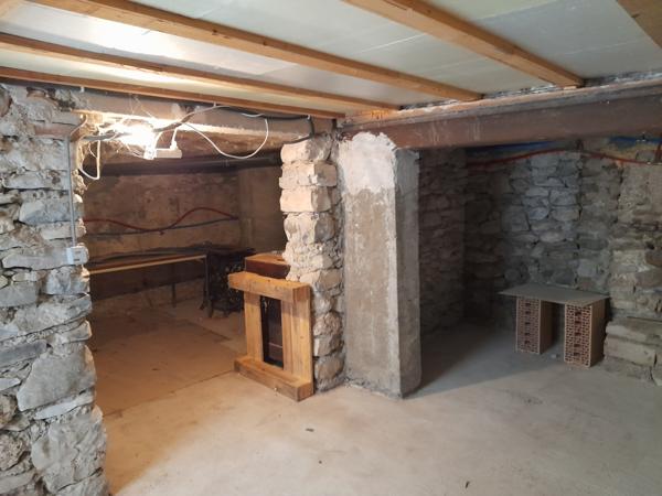 Chamaloc (26150) BAISSE DE PRIX!CHAMALOC / Maison de Village