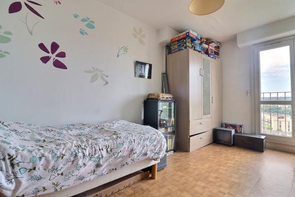 Appartement Le Plessis Bouchard 4 pièce(s) + Place de parking + Cave 86.37 m2