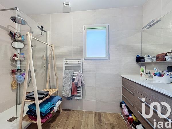 Maison à vendre 8 pièces 169 m² Nazelles-Négron