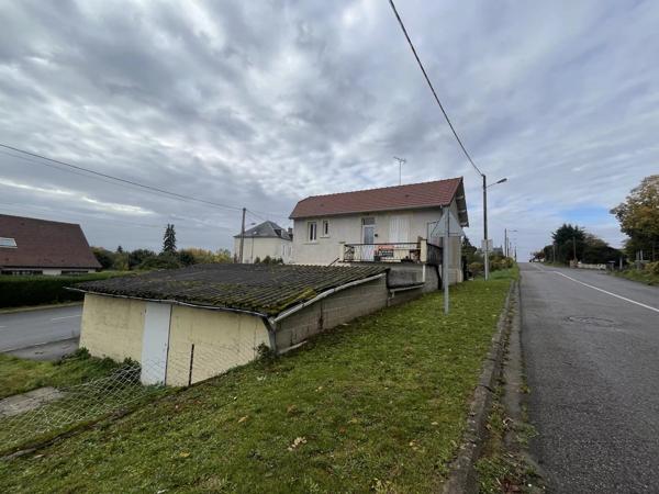 Vente                                                      Maison
                        
                     5 pièces                      53 m2                     à Jouet-sur-l'Aubois