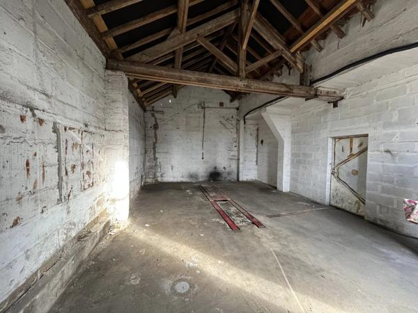 Vente                                                      Maison
                        
                     5 pièces                      53 m2                     à Jouet-sur-l'Aubois