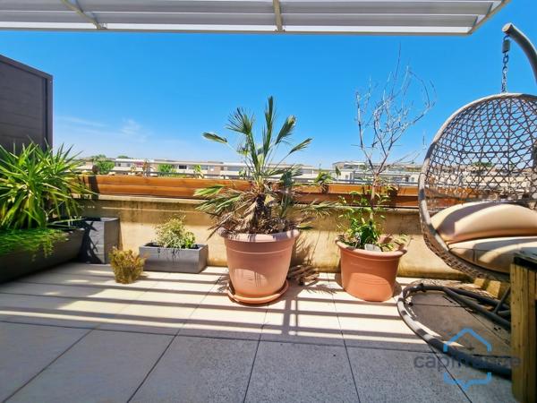 Appartement récent au dernier étage, 2 pièces de 50m² + 2 Terrasses + Garage – A vendre sur CASTRIES (34)