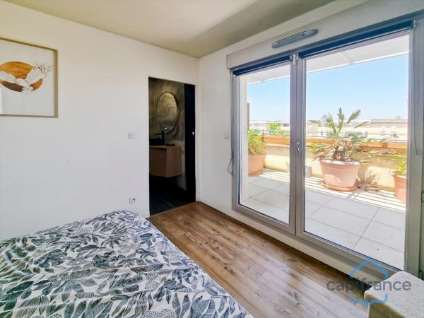 Appartement récent au dernier étage, 2 pièces de 50m² + 2 Terrasses + Garage – A vendre sur CASTRIES (34)