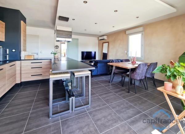 Appartement récent au dernier étage, 2 pièces de 50m² + 2 Terrasses + Garage – A vendre sur CASTRIES (34)