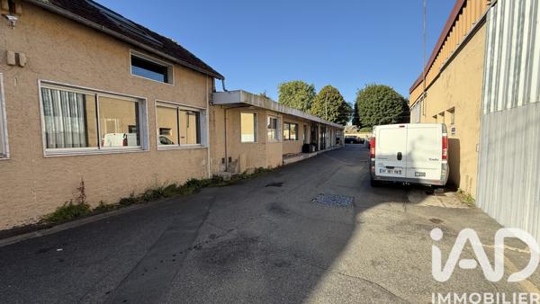 Immeuble à vendre 2 445 m² Garancières