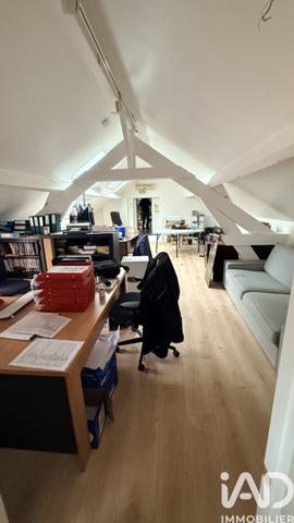 Immeuble à vendre 2 445 m² Garancières