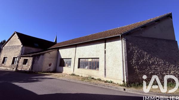Immeuble à vendre 2 445 m² Garancières