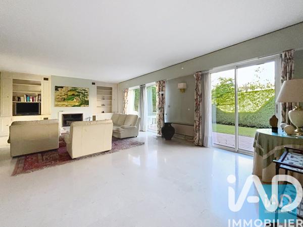 Maison à vendre 8 pièces 211 m² Louveciennes