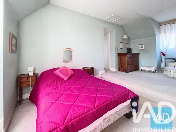 Maison à vendre 8 pièces 211 m² Louveciennes