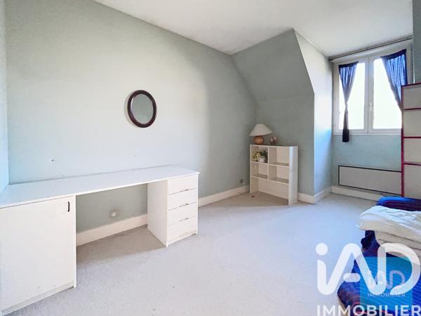 Maison à vendre 8 pièces 211 m² Louveciennes