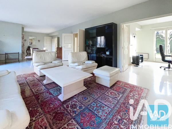 Maison à vendre 8 pièces 211 m² Louveciennes