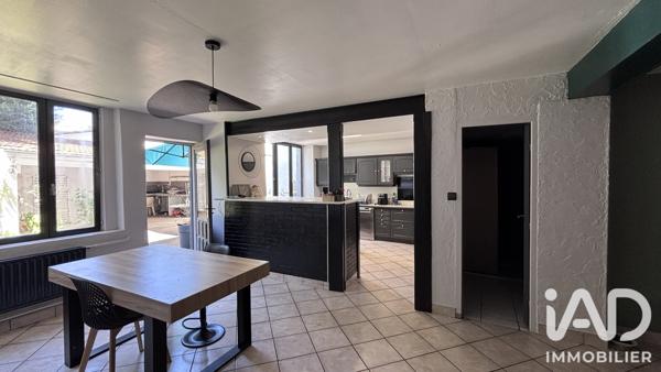 Appartement à vendre 8 pièces 219,37 m² Saint-Étienne