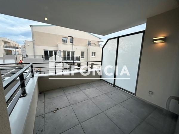 Location Appartement 2 pièces 42.4 m² - 69 RUE JOSEPH CARNINO Avignon 84140