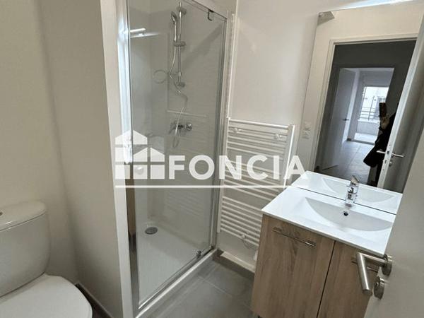 Location Appartement 2 pièces 42.4 m² - 69 RUE JOSEPH CARNINO Avignon 84140