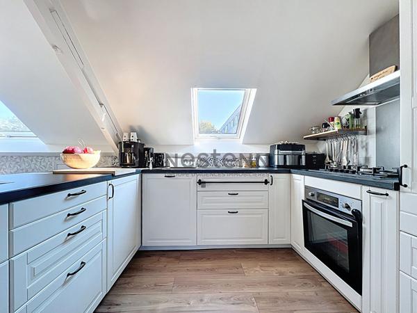 À vendre : Appartement loft de 4 pièces à Limeil-Brévannes avec terrasse et jardin.