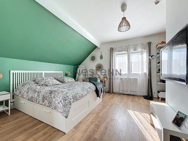 À vendre : Appartement loft de 4 pièces à Limeil-Brévannes avec terrasse et jardin.