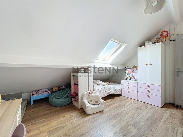 À vendre : Appartement loft de 4 pièces à Limeil-Brévannes avec terrasse et jardin.