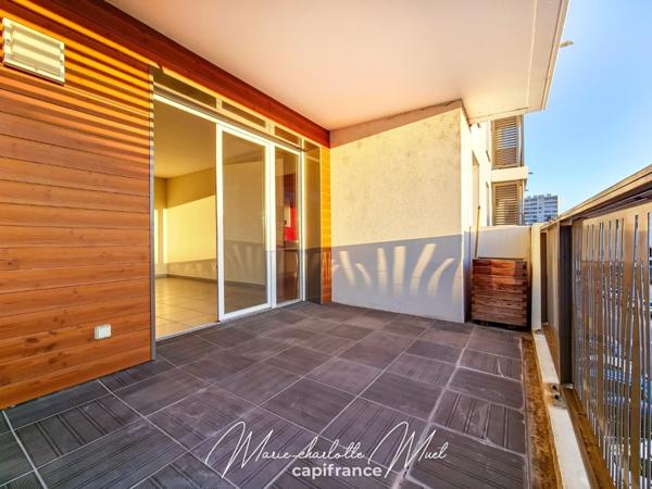 Appartement T3 avec garage et terrasse