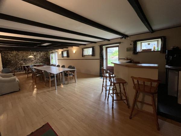 Rare sur le marché! Ensemble de 9 maisons meublées!