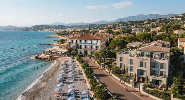 Hôtel à VILLENEUVE LOUBET (06270)