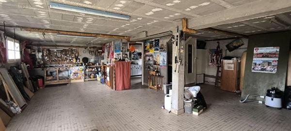 Maison individuelle à vendre à Guilers dans le Finistère (29820), ref : VENT29149-132   
Proche bourg