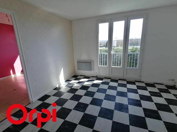 Appartement à louer    4 pièces •  Beaurepaire