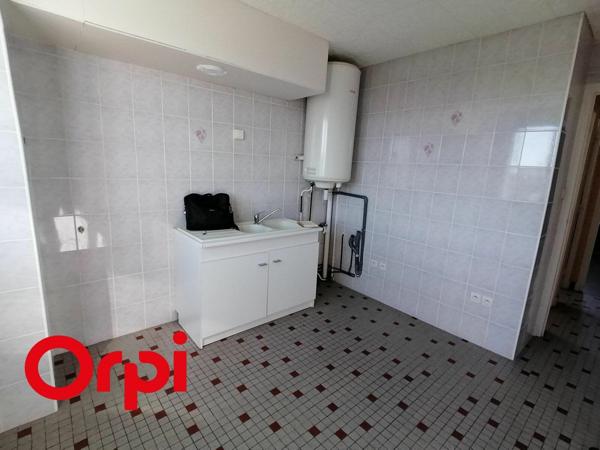 Appartement à louer    4 pièces •  Beaurepaire