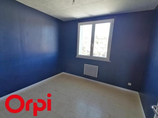 Appartement à louer    4 pièces •  Beaurepaire