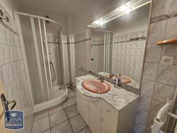 Appartement à louer 3 pièces 57.44m²