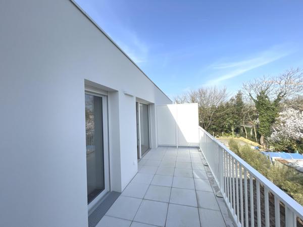 Petite copropriété / Terrasse / Dernier étage
