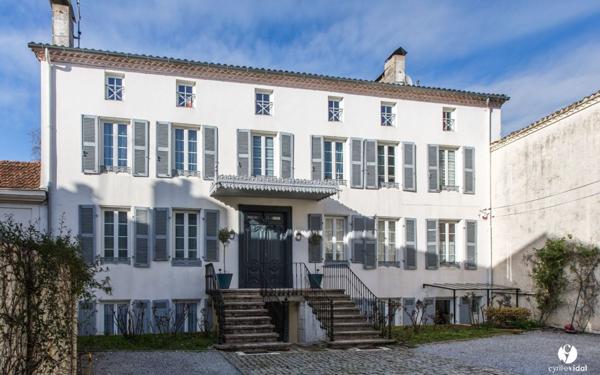 Maison à vendre    9 pièces •  Mont-de-Marsan