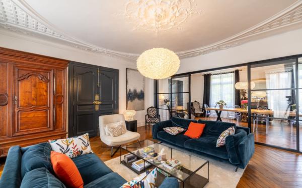 Maison à vendre    9 pièces •  Mont-de-Marsan