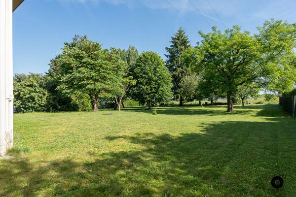 Charmante maison à VENDRE - 6 pièces à Briollay - Grand terrain et calme assuré !