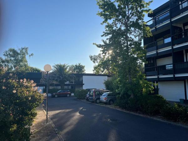 Dans une très belle Résidence appartement de 83 m² et parking