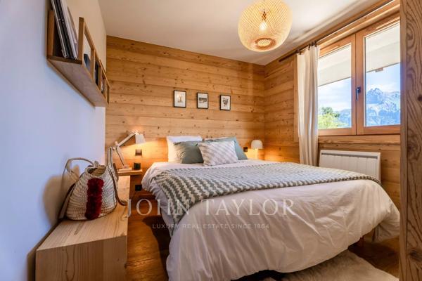 Chalet à Combloux – Vue Panoramique sur le Mont-Blanc