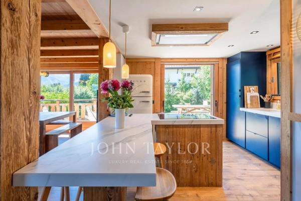 Chalet à Combloux – Vue Panoramique sur le Mont-Blanc