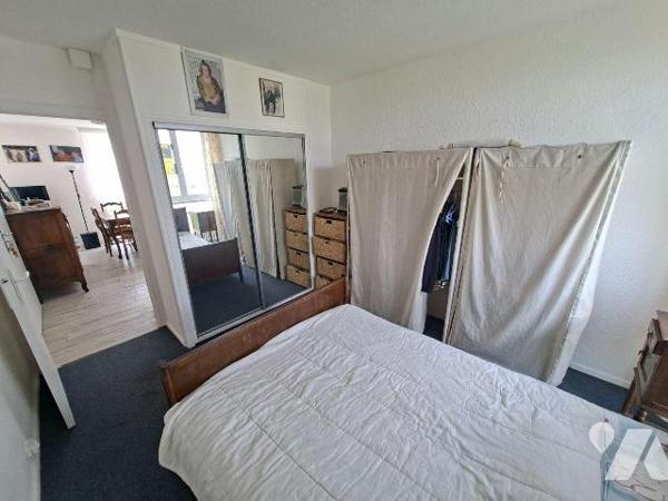 A VENDRE Appartement situé au 5ème étage d'un immeuble disposant d'un ascenseur, à MAUBEUGE, pr...