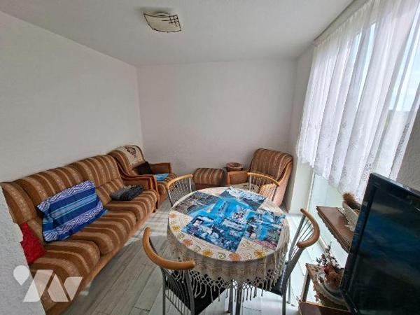A VENDRE Appartement situé au 5ème étage d'un immeuble disposant d'un ascenseur, à MAUBEUGE, pr...