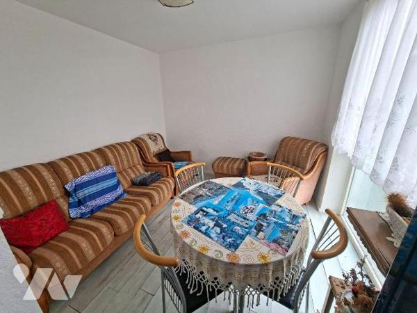 A VENDRE Appartement situé au 5ème étage d'un immeuble disposant d'un ascenseur, à MAUBEUGE, pr...