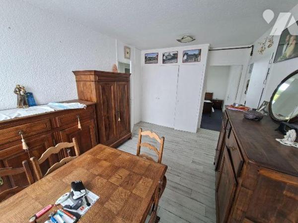 A VENDRE Appartement situé au 5ème étage d'un immeuble disposant d'un ascenseur, à MAUBEUGE, pr...
