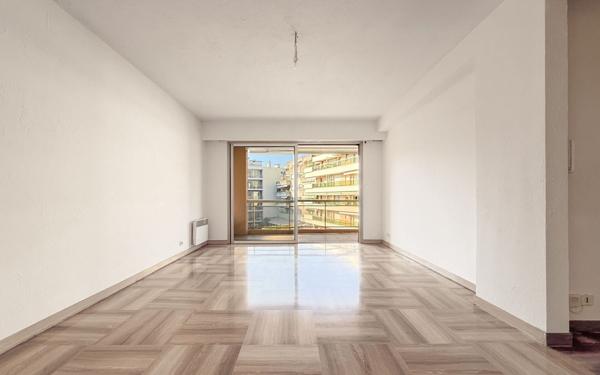 Appartement à vendre    2 pièces • 53,15 m2 Vence