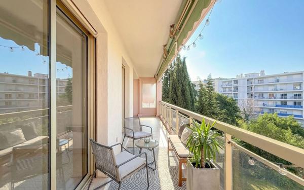 Appartement à vendre    2 pièces • 53,15 m2 Vence