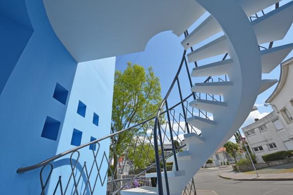 Le chay, L’Architecture 50 … La plage au bout de la rue !