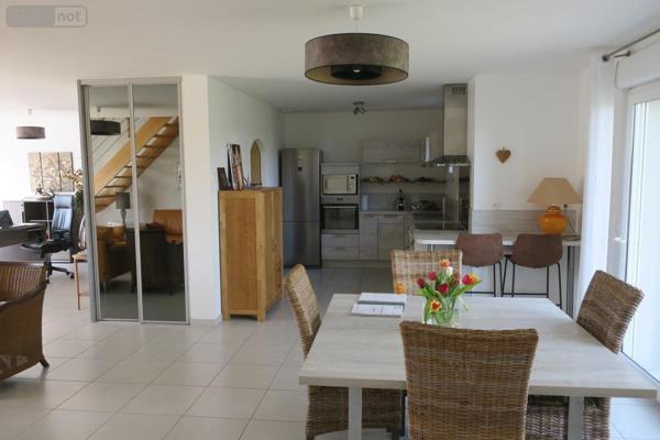 Maison à vendre à Saint-Doulchard dans le Cher (18230), ref : 18005-1676