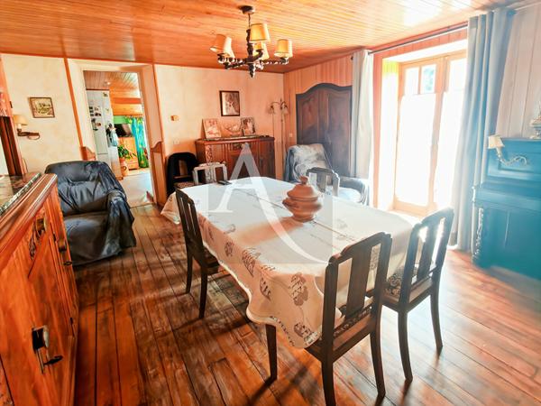 Maison de campagne au calme avec grange sur 1.7 hectare