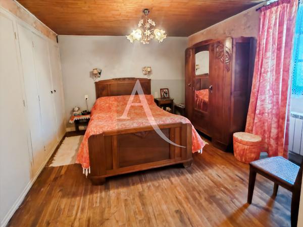 Maison de campagne au calme avec grange sur 1.7 hectare