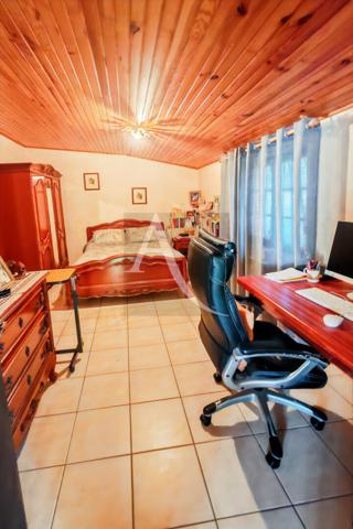 Maison de campagne au calme avec grange sur 1.7 hectare