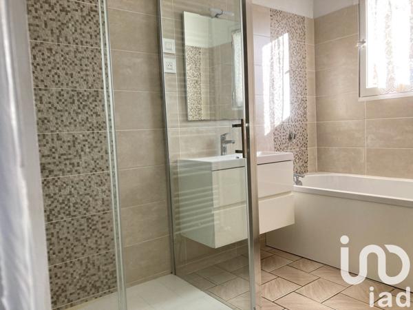 Maison 5 pièces de 170 m² à Willems (59780)