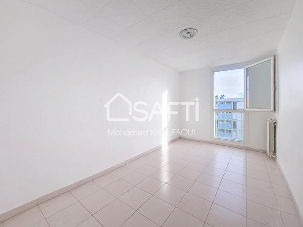 Marignane : T3 dernier étage, calme et tout à pied